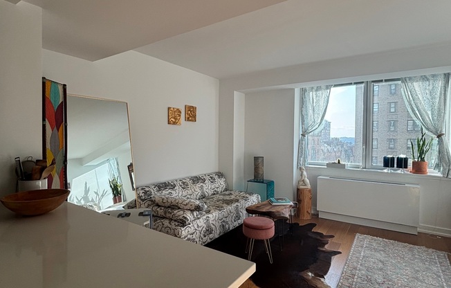 227 West 77th Street PHD