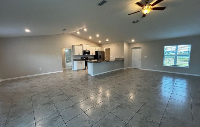 2746 NW 5th Ter - Cape Coral - Beautiful 3-bedroom 2-bath Single family Home