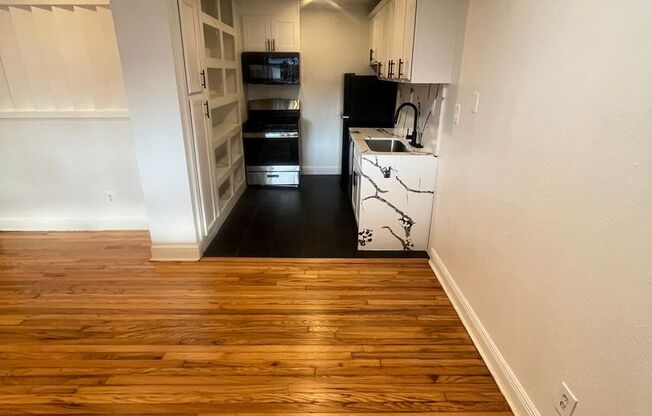 1 bed, 1 bath, 725 sqft, $1,399, Unit 1504-07