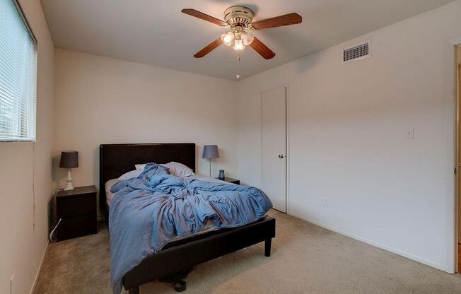 West Campus 1x1 @ 2207 Leon St.
