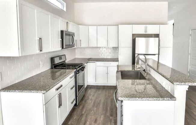 Beautiful Townhome!