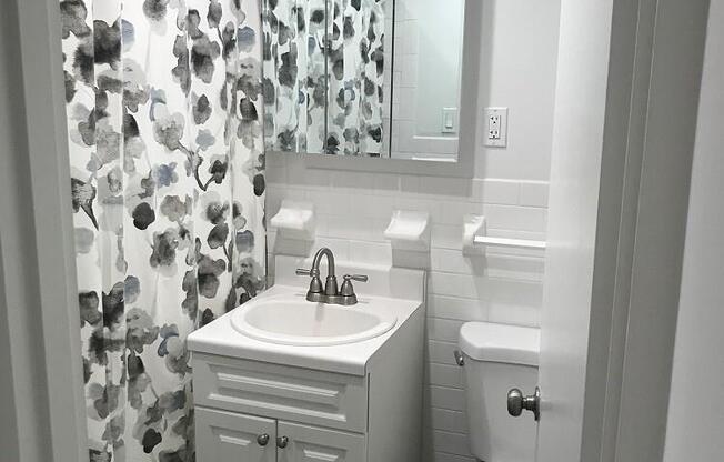 1 bed, 1 bath, 530 sqft, $4,500, Unit LH