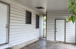 3 beds, 1 bath, $875