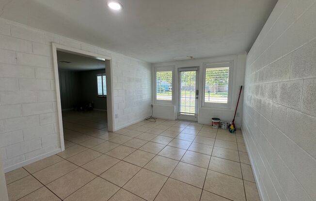 REMODELED Eustis 2/2 with NO HOA!