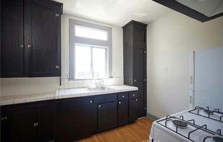 Studio, 1 bath, 500 sqft, $1,895