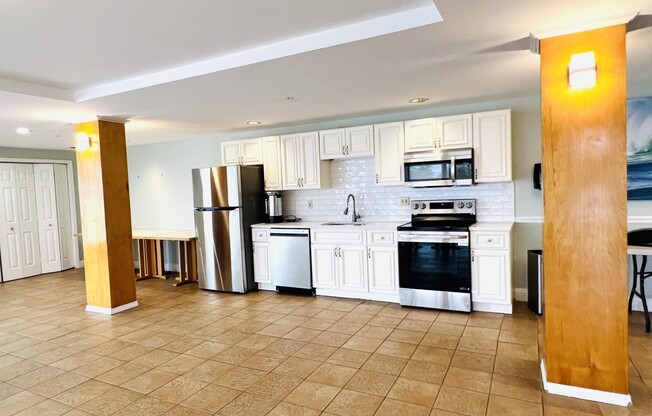 1 bed, 1 bath, 857 sqft, $3,400, Unit 5-5S