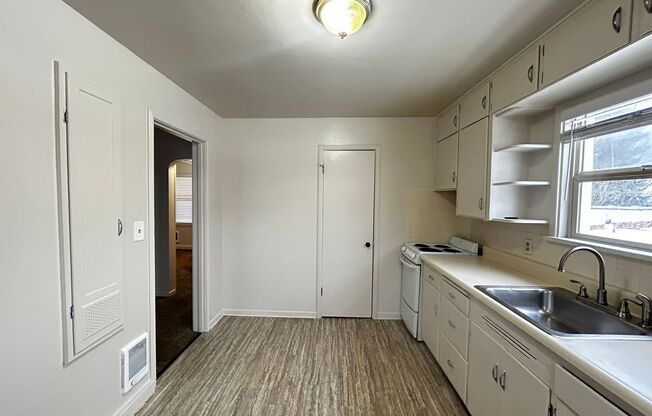 Evergreen Apartments