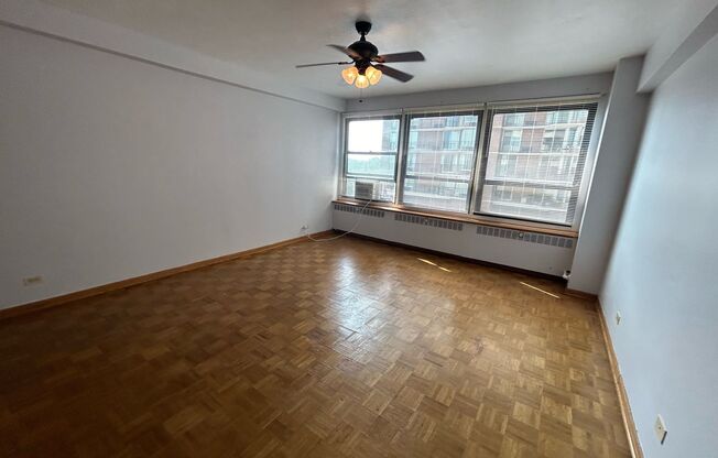 2 beds, 1 bath, 1,200 sqft, $2,800, Unit 418-0505