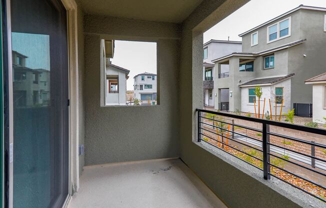 3 beds, 3.5 baths, $2,650