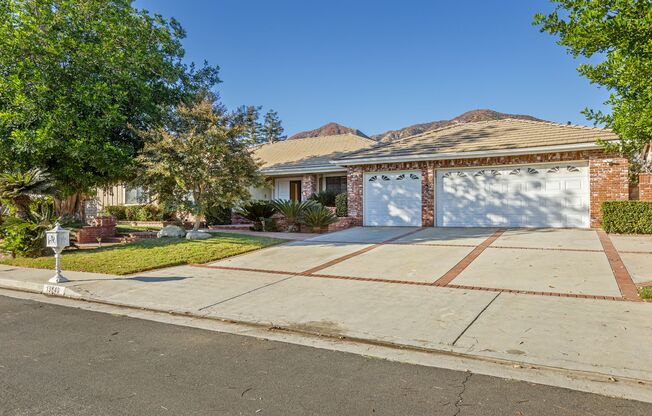 Beautifully Updated 4-Bedroom Ranch-Style Home with Pool & Spa in Rancho Cascades