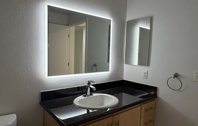 Studio, 1 bath, 638 sqft, $2,155, Unit 418