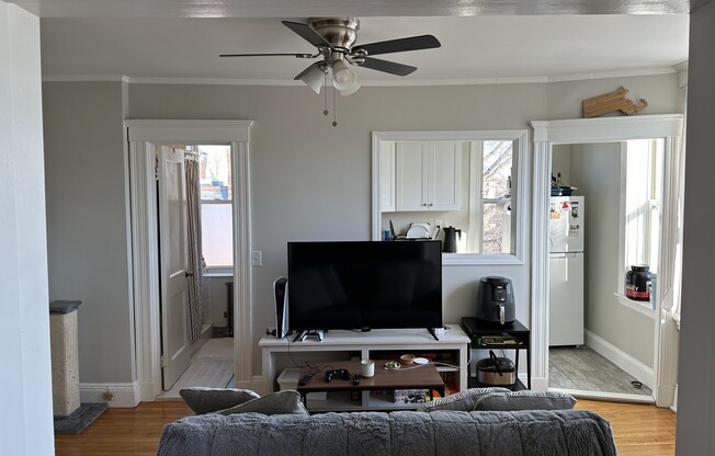 1 bed, 1 bath, $2,480, Unit 5