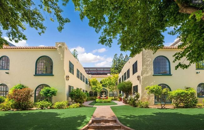 Bright & Updated Junior One Bedroom in Prime Palo Alto Location