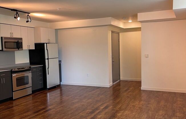 Studio, 1 bath, 518 sqft, $2,449, Unit 309