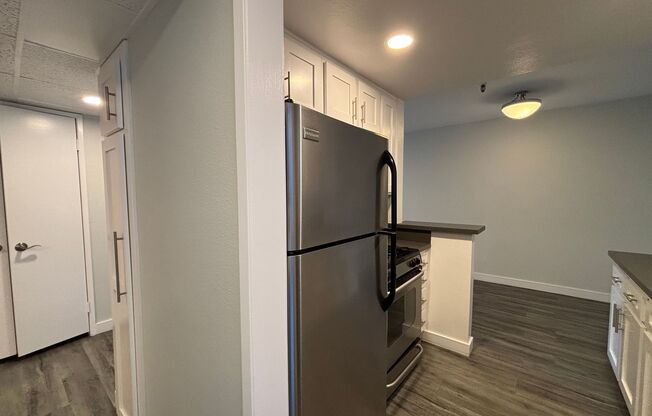 1 bed, 1 bath, 850 sqft, $2,298, Unit 205