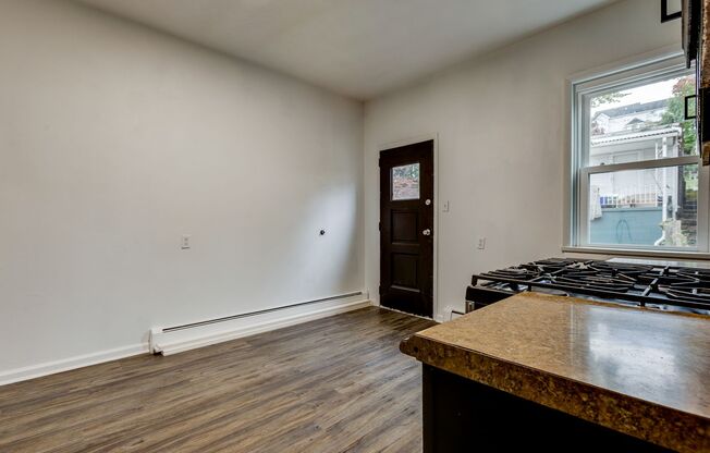 Available NOW - Updated 3 Bedroom Home in the South Side Slopes!