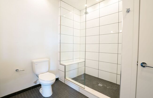 1 bed, 1 bath, 730 sqft, $1,808, Unit 100-405