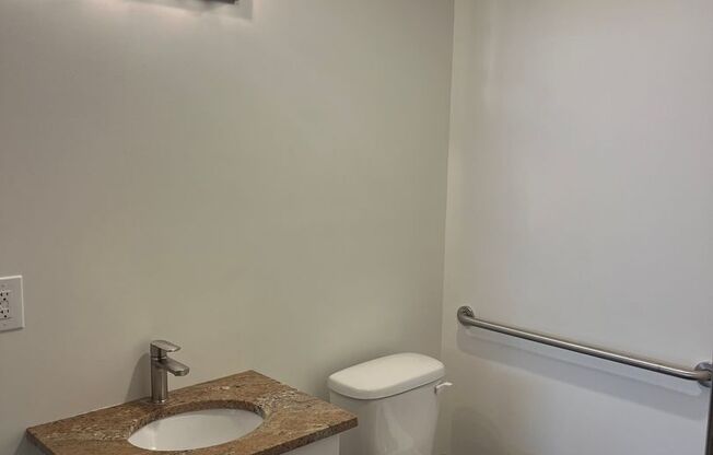 1 bed, 1 bath, 1,008 sqft, $1,275