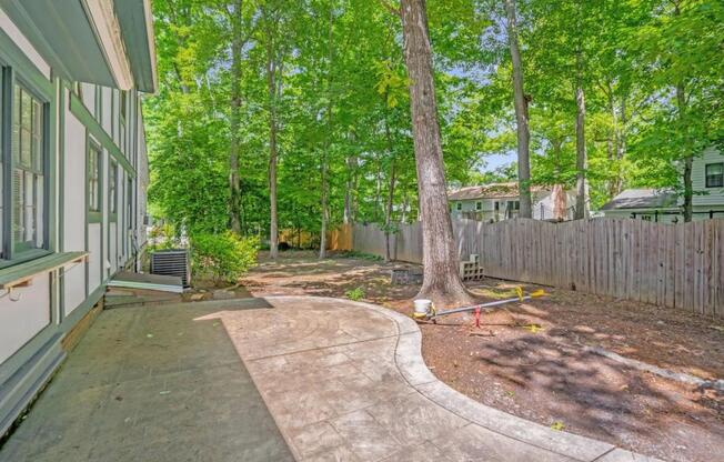 1404 CORAL CT