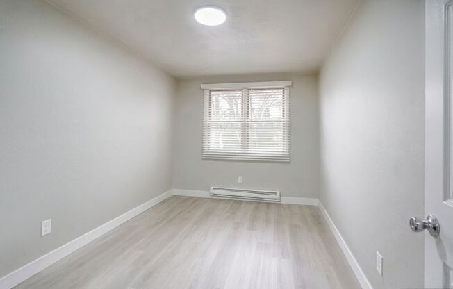 2 beds, 1 bath, 768 sqft, $1,099, Unit 2331-08