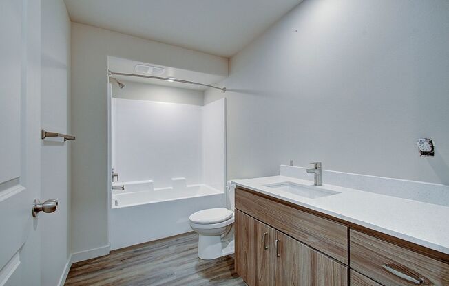 2 beds, 1 bath, $1,495, Unit 113