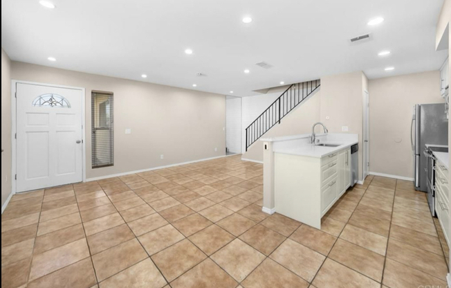 9856 BUENA VISTA AVE