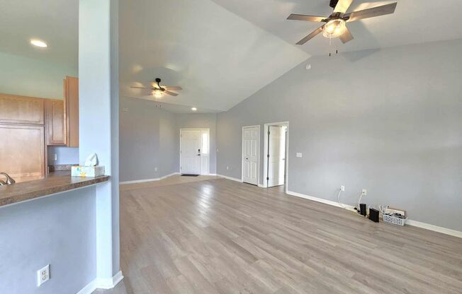 3 Bed/2 Bath Condo in Carillon Lakes for RENT