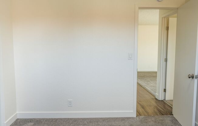 2 beds, 1 bath, 800 sqft, $2,195, Unit G02