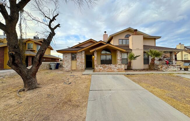 East El Paso 2bed/2bath duplex