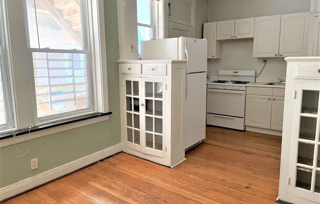 Studio, 1 bath, 750 sqft, $1,400, Unit 4404-31