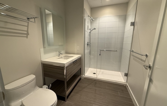 1 bed, 1 bath, 612 sqft, $3,800, Unit 27G