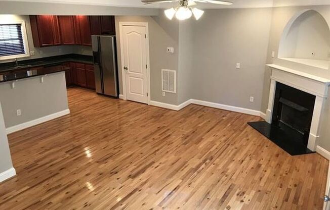 Now Renting charming 2 bedroom 2.5 bath town home In South Charlotte!