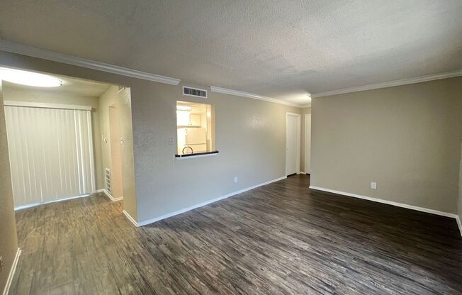 1 bed, 1 bath, 666 sqft, $1,175, Unit 2-204