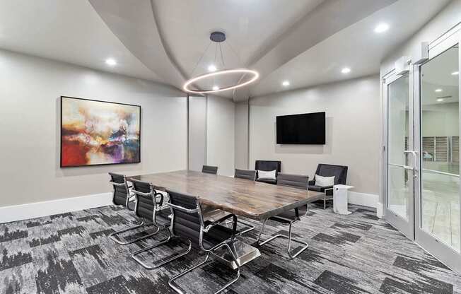 Mallory Square - Apartments near John Hopkins University - conference room