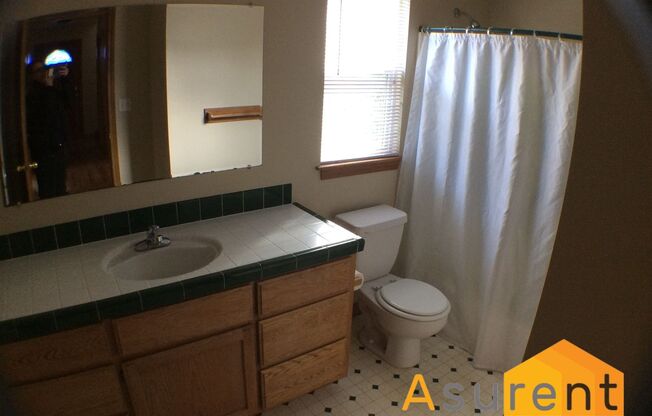 3 beds, 2 baths, $2,200