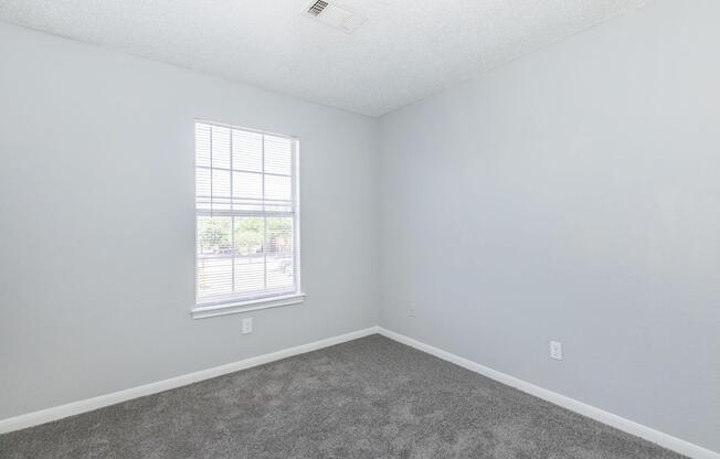 4 beds, 2 baths, 1,358 sqft, $1,798