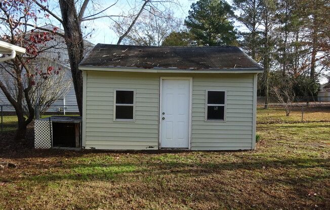 3 beds, 2 baths, $1,595