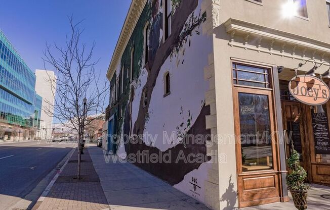 40 N FREEDOM BLVD