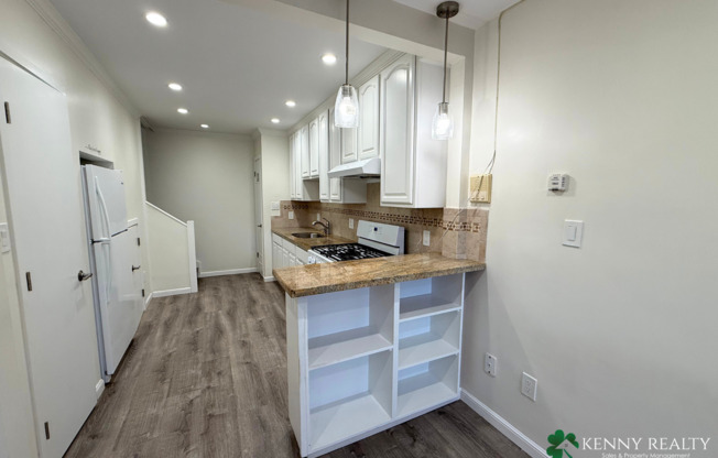 1741 Ocean Ave - CHR09 - 103