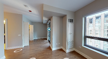 70 W HUBBARD ST