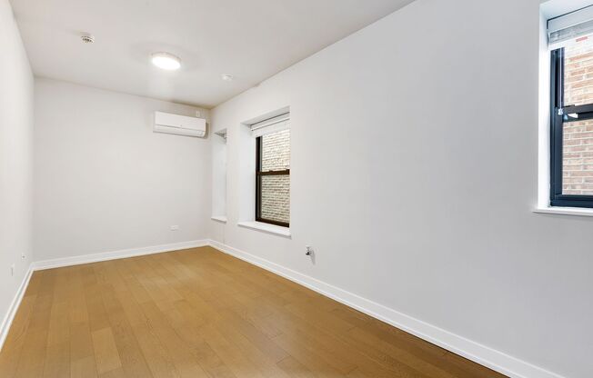 Studio, 1 bath, 225 sqft, $1,360, Unit 204