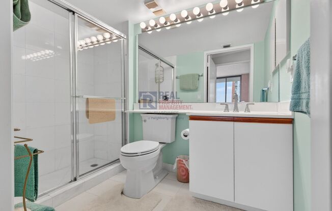 2 beds, 2 baths, $2,700, Unit #1402