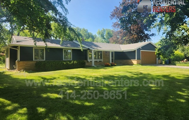 15205 MERRIE CIR