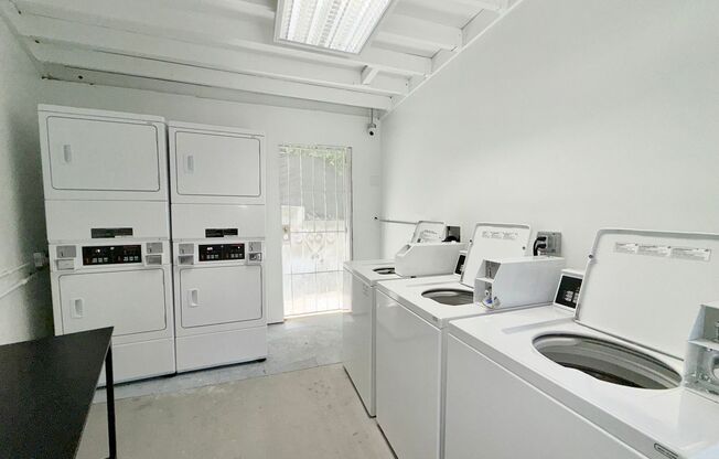 Studio, 1 bath, 230 sqft, $1,595, Unit 0233-40