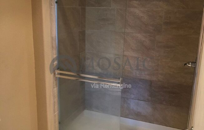 2 beds, 2 baths, 1,083 sqft, $1,475, Unit Unit 1041