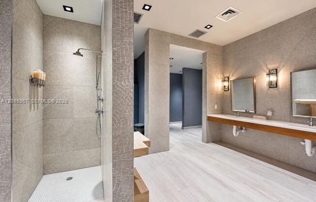 2 beds, 2.5 baths, $6,200, Unit # 1104
