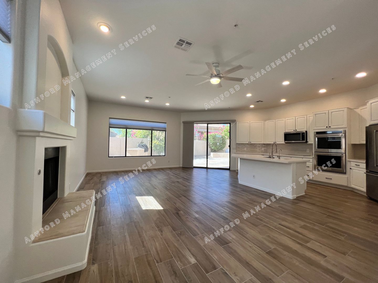 COME HOME TO LUXURY IN GATED GRAYHAWK GOLF COURSE COMMUNITY - 3 BEDROOM 3 BATH COMM POOL