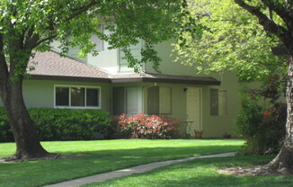 2-story Townhome in North Davis