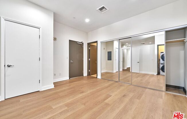 2 beds, 2 baths, 1,010 sqft, $3,050, Unit 404