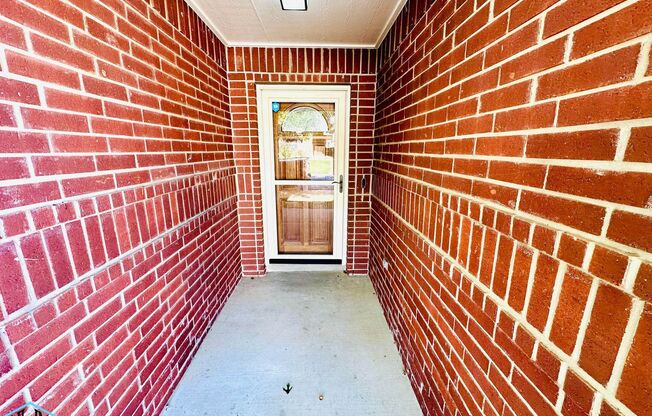 Spacious and Well Designed 3 Bedroom 2.5 Bath, Located in the far Northeast and North Central San Antonio area!